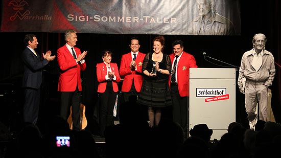 Luise Kinseher erhielt den Sigi-Sommer-Taler 2016 der Narrhalla am 20.11.2016 im "Wirtshaus im Schlachthof".  (©Foto. Martin Schmitz=